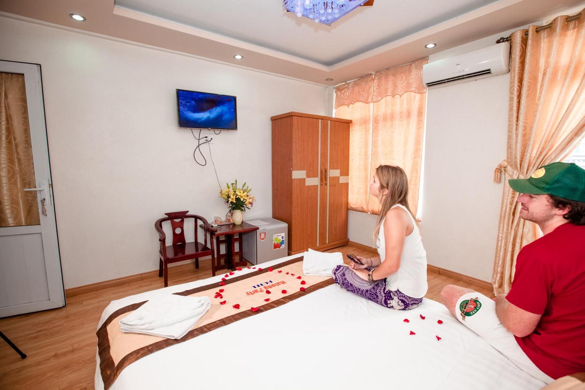 Halong Party Hostel ها لونغ المظهر الخارجي الصورة
